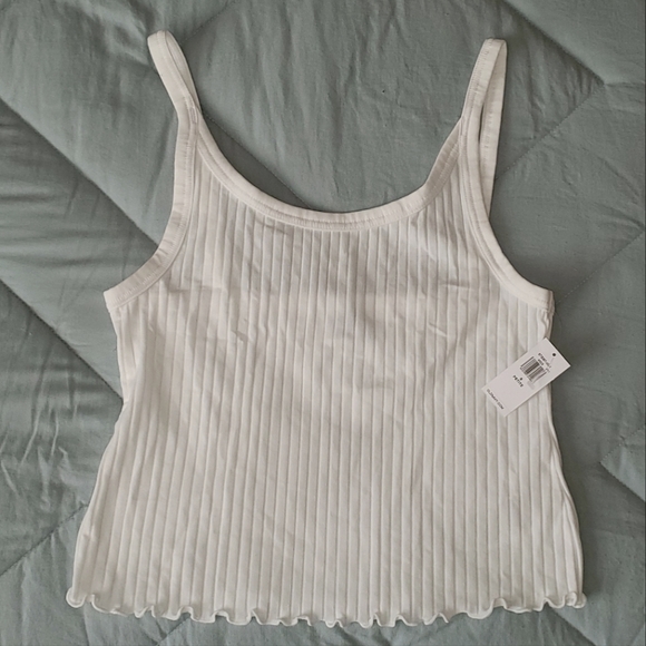 NWT Old Navy Ribbed White Cropped Tank SP - Picture 2 of 5